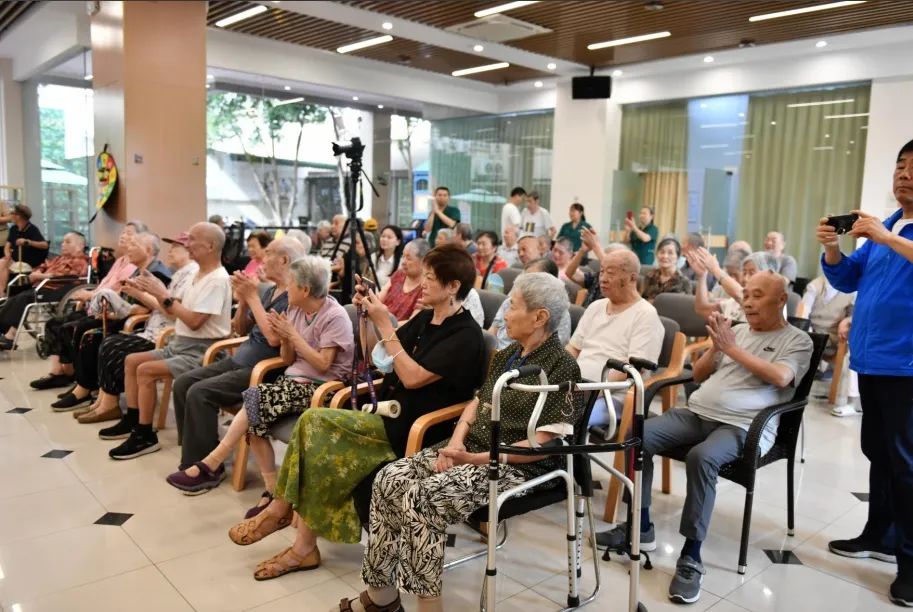 凯颐·瑞照护颐养中心组织开展中秋节特别活动